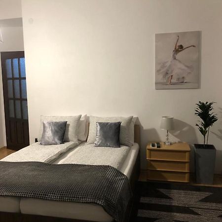 Ferienwohnung Apartament Basak 2 Deva Exterior foto